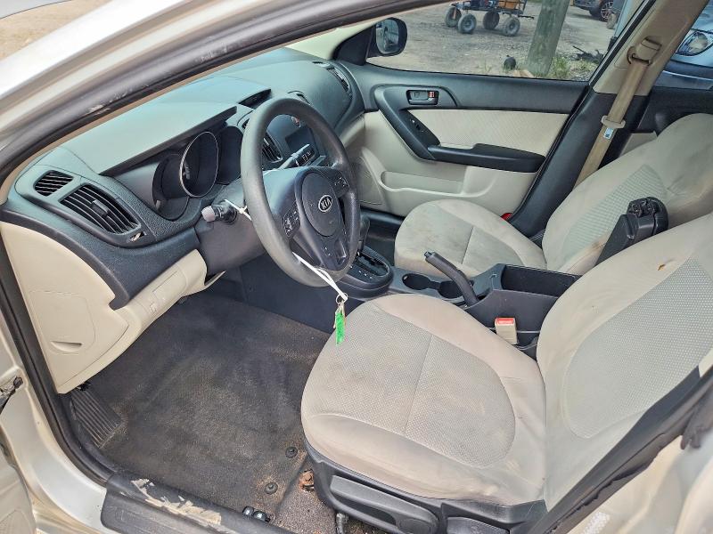 Photo 7 from auction – 2010 KIA FORTE with VIN KNAFU4A29A5273431