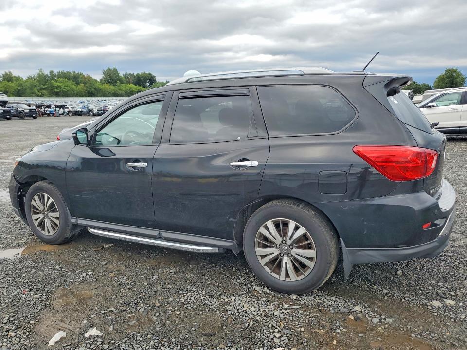 Photo 2 from auction – 2017 NISSAN PATHFINDER with VIN 5N1DR2MM7HC658338