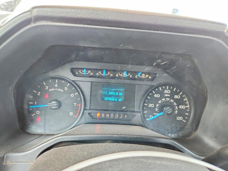 Foto 9 de la subasta – 2015 FORD F150 con VIN 1FTMF1C88FKD30229