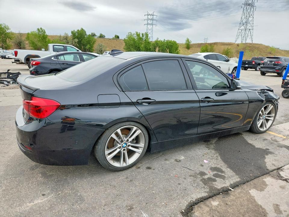 Photo 3 from auction – 2017 BMW 340 with VIN WBA8B7G39HNU37786