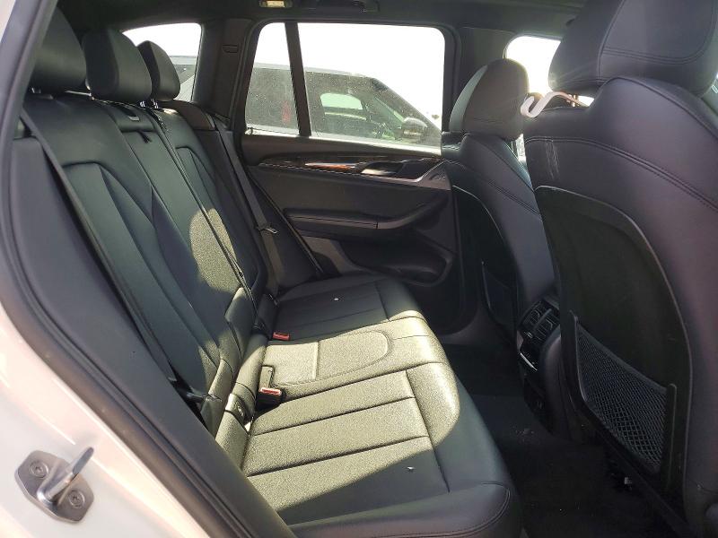 Photo 11 from auction – 2018 BMW X3 with VIN 5UXTR9C59JLC79898