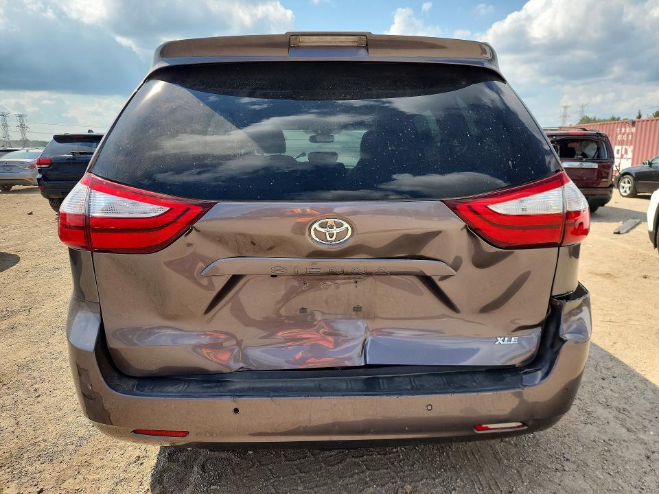 Photo 6 from auction – 2019 TOYOTA SIENNA with VIN 5TDYZ3DC5KS002194