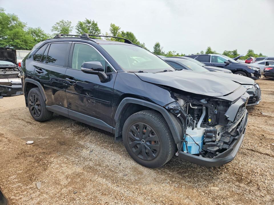 Photo 4 from auction – 2019 TOYOTA RAV4 with VIN JTMG1RFV0KD034857