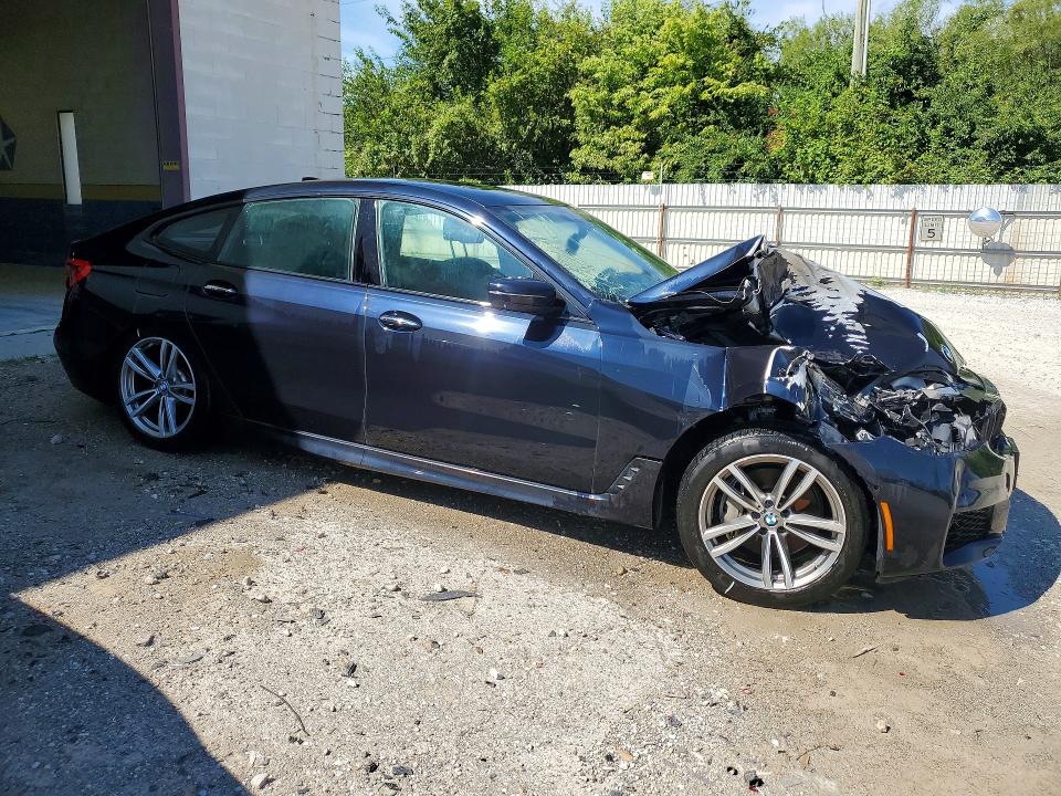 Photo 4 from auction – 2018 BMW 640 with VIN WBAJV6C50JBK07099