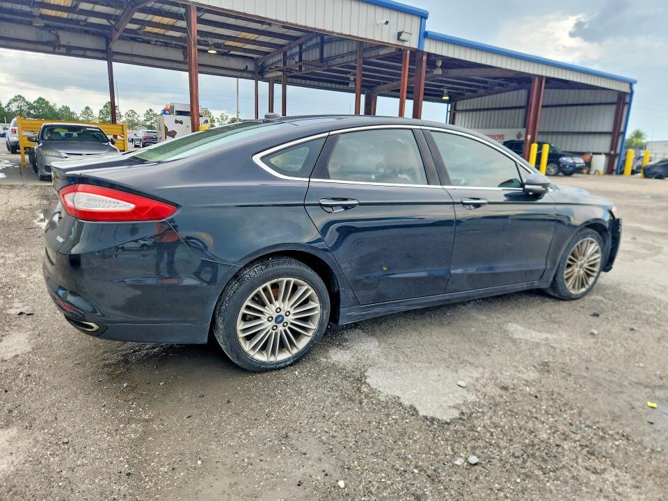 Photo 3 from auction – 2014 FORD FUSION with VIN 3FA6P0H90ER170798