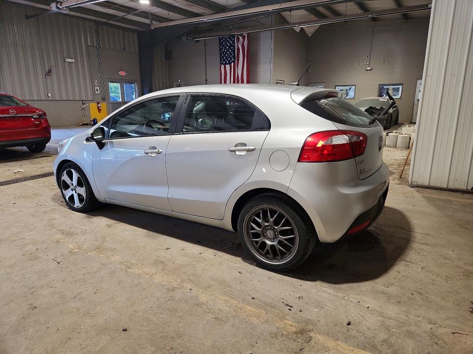 Фото 2 с аукциона – 2012 KIA RIO 5-DOOR с VIN KNADN5A39C6064786
