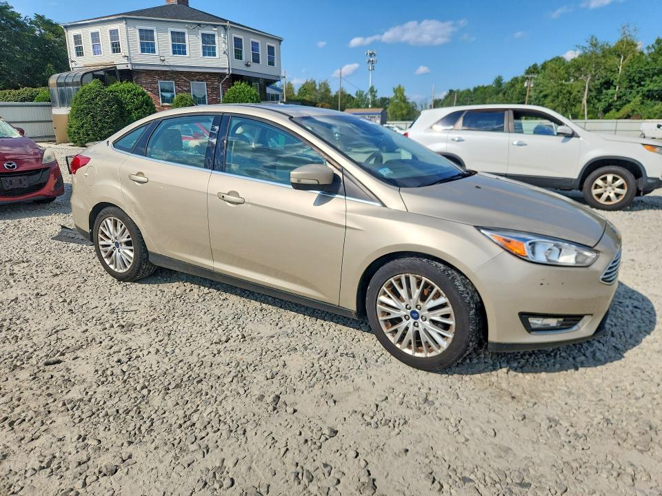 Photo 4 from auction – 2017 FORD FOCUS with VIN 1FADP3J21HL321902
