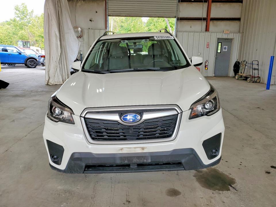 Photo 5 from auction – 2019 SUBARU FORESTER with VIN JF2SKAGC2KH440767