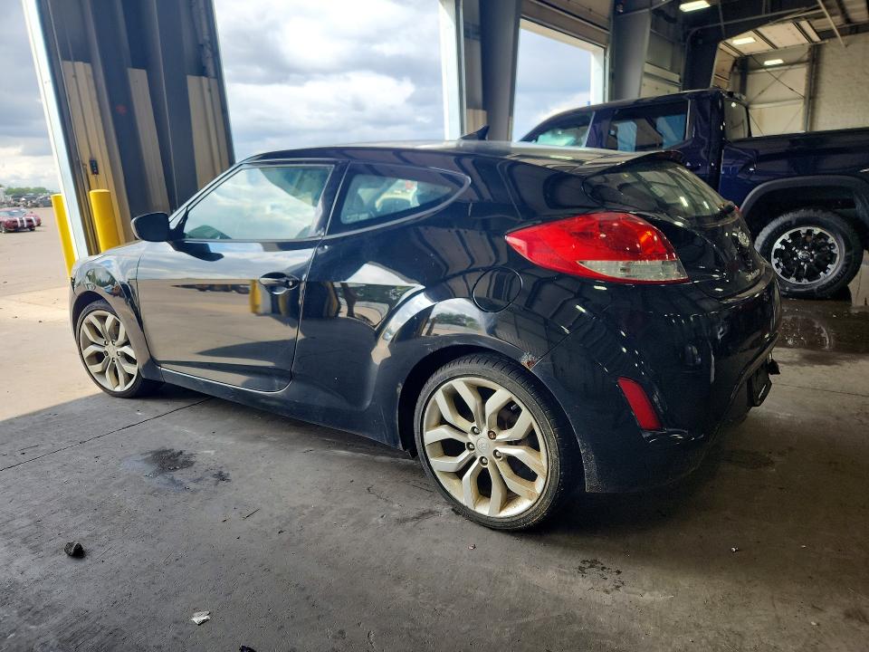 Photo 2 from auction – 2012 HYUNDAI VELOSTER with VIN KMHTC6ADXCU061714