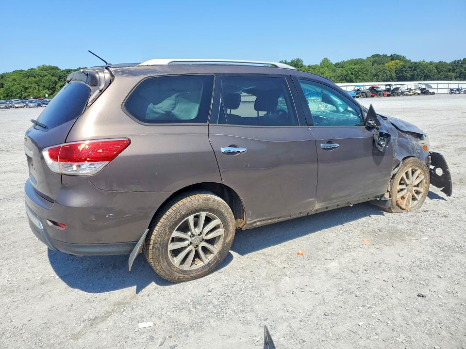 Photo 3 from auction – 2016 NISSAN PATHFINDER with VIN 5N1AR2MN6GC646529