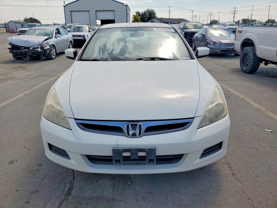 Photo 5 from auction – 2007 HONDA ACCORD with VIN JHMCM56367C020664