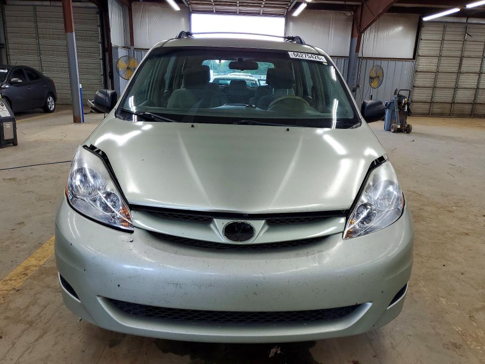 Фото 5 с аукциона – 2021 TOYOTA SIENNA с VIN 5TDZA23C66S409311