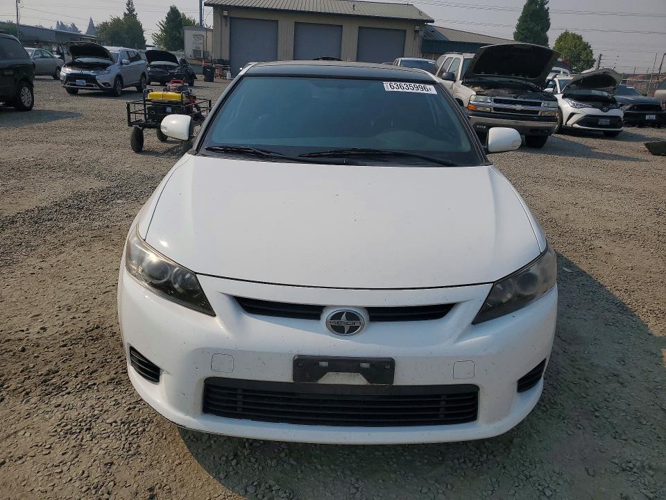 Photo 5 from auction – 2013 SCION TC with VIN JTKJF5C79D3056945