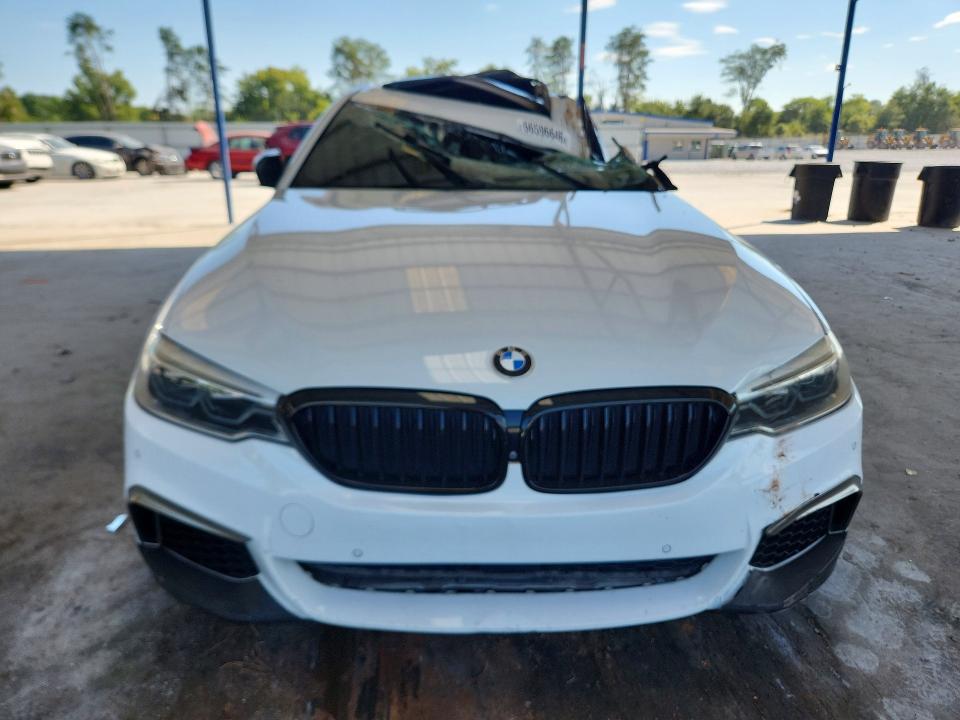 Photo 5 from auction – 2018 BMW M550XI with VIN WBAJB9C52JB049178