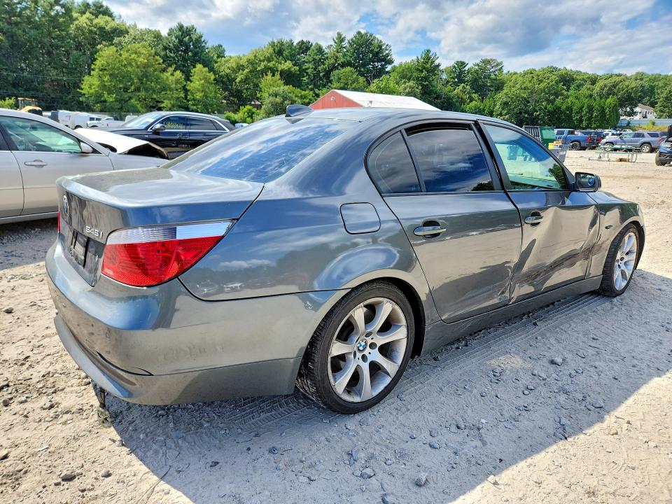 Photo 3 from auction – 2005 BMW 545 with VIN WBANB33565CN64134