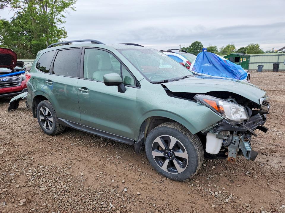 Photo 4 from auction – 2018 SUBARU FORESTER with VIN JF2SJAEC6JH584441