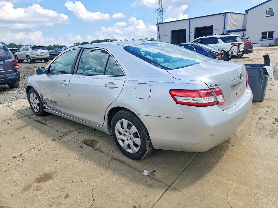 Photo 2 from auction – 2011 TOYOTA CAMRY with VIN 4T1BF3EK2BU735511