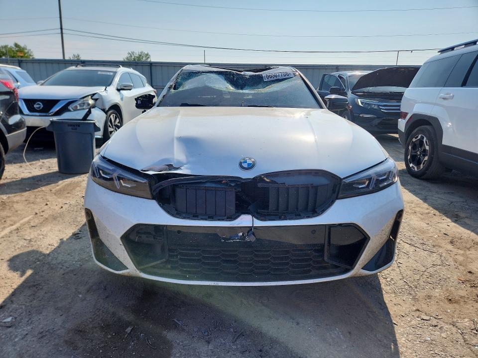 Photo 5 from auction – 2023 BMW M340XI with VIN 3MW49FF03P8D74200