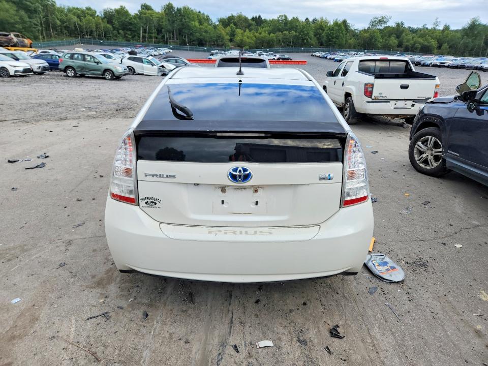 Photo 6 from auction – 2011 TOYOTA PRIUS with VIN JTDKN3DU7B0251237