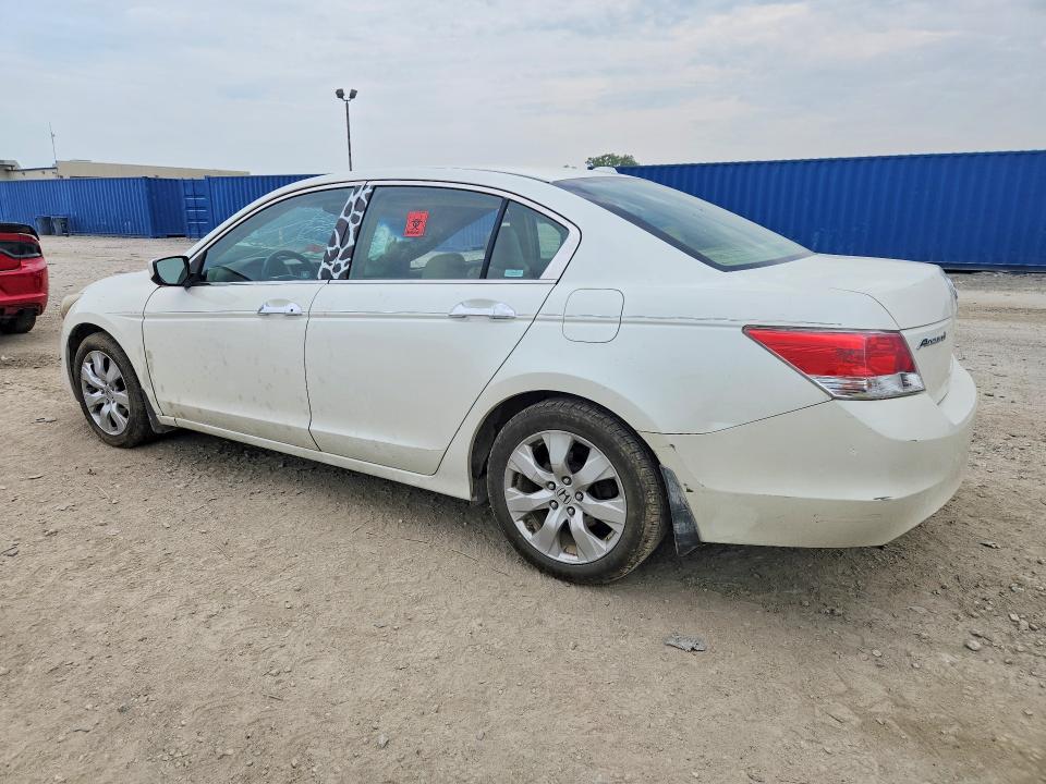 Снимка 2 от търг – 2008 HONDA ACCORD с VIN 1HGCP368X8A077277