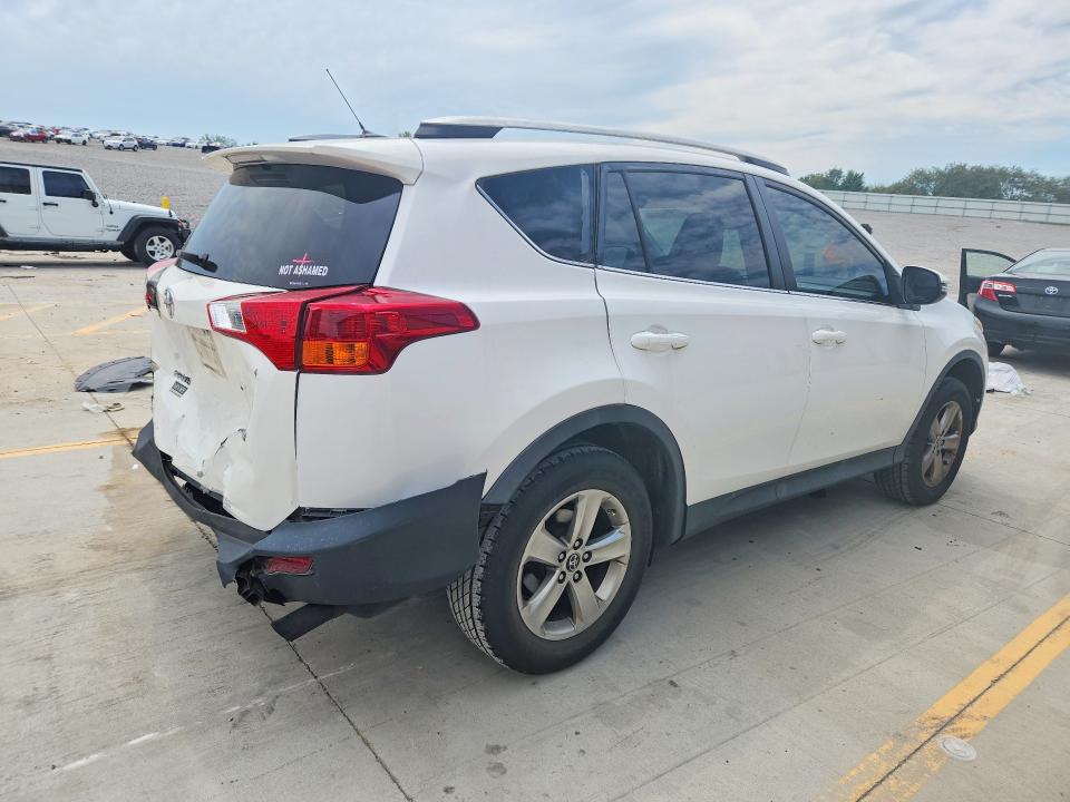 Photo 3 from auction – 2015 TOYOTA RAV4 with VIN 2T3WFREV8FW166837