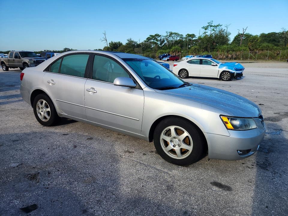 Photo 4 from auction – 2006 HYUNDAI SONATA with VIN 5NPEU46F96H035855