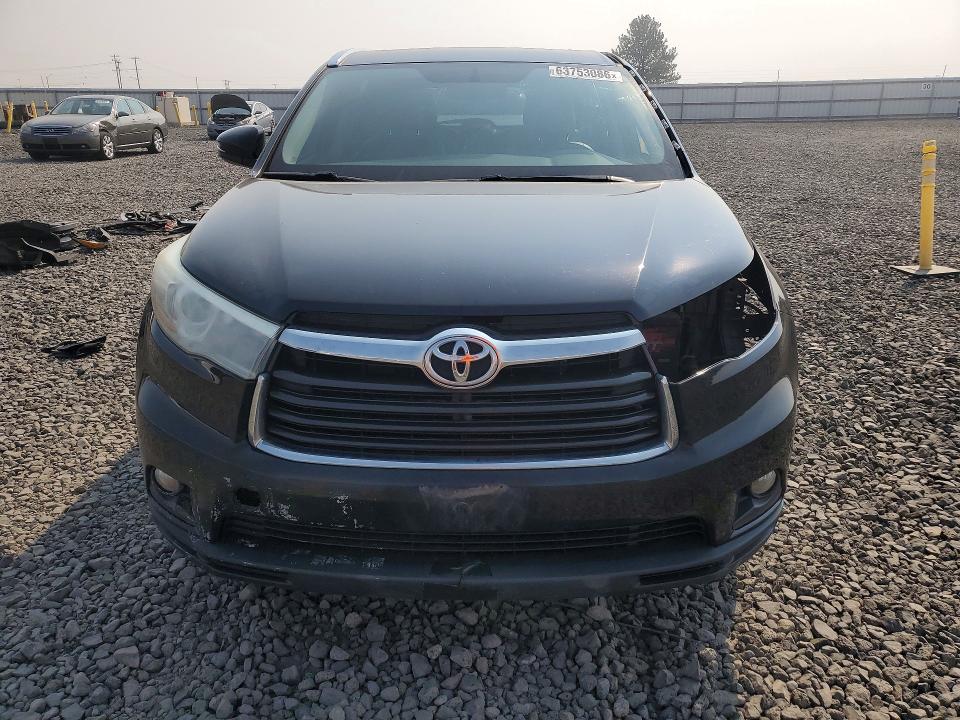 Photo 5 from auction – 2015 TOYOTA HIGHLANDER with VIN 5TDJKRFHXFS210594