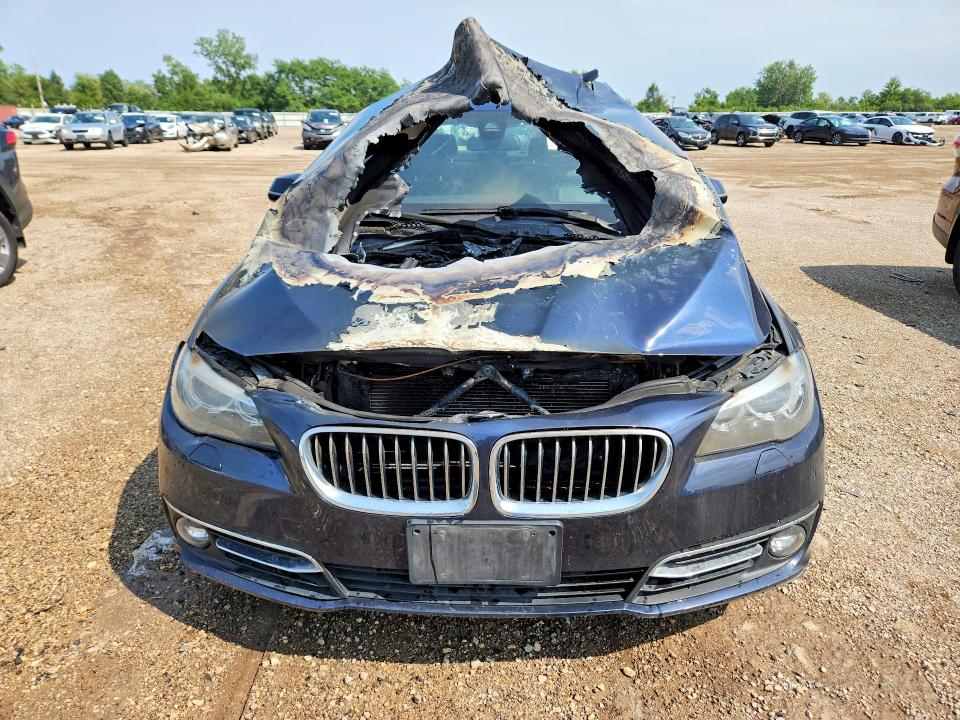 Photo 5 from auction – 2016 BMW 528 with VIN WBA5A7C59GG146964