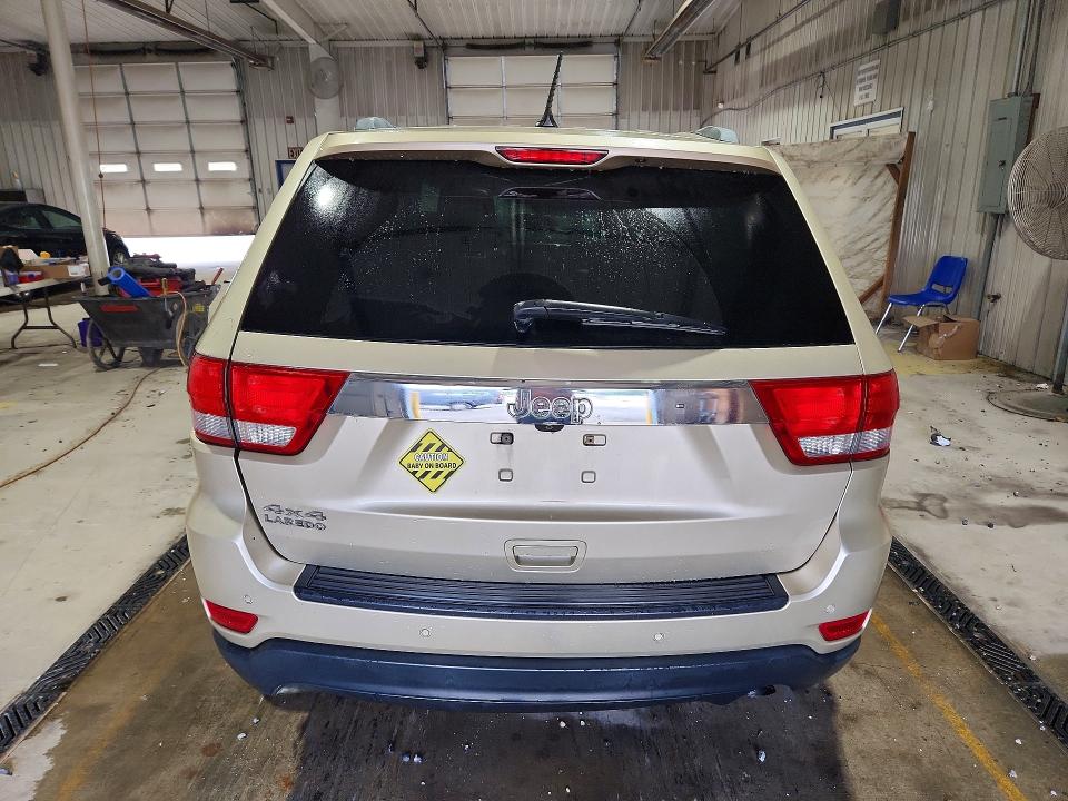 Photo 6 from auction – 2012 JEEP GRAND CHEROKEE with VIN 1C4RJFAG3CC156586