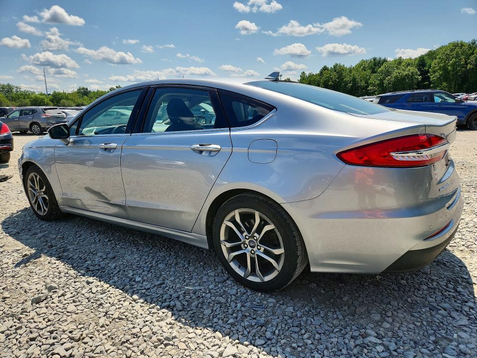 Photo 2 from auction – 2020 FORD FUSION with VIN 3FA6P0CD2LR195890
