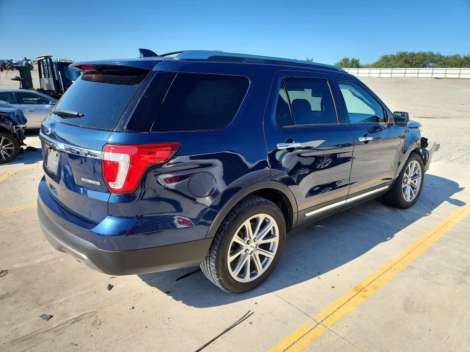 Photo 3 from auction – 2016 FORD EXPLORER with VIN 1FM5K7F85GGD11801