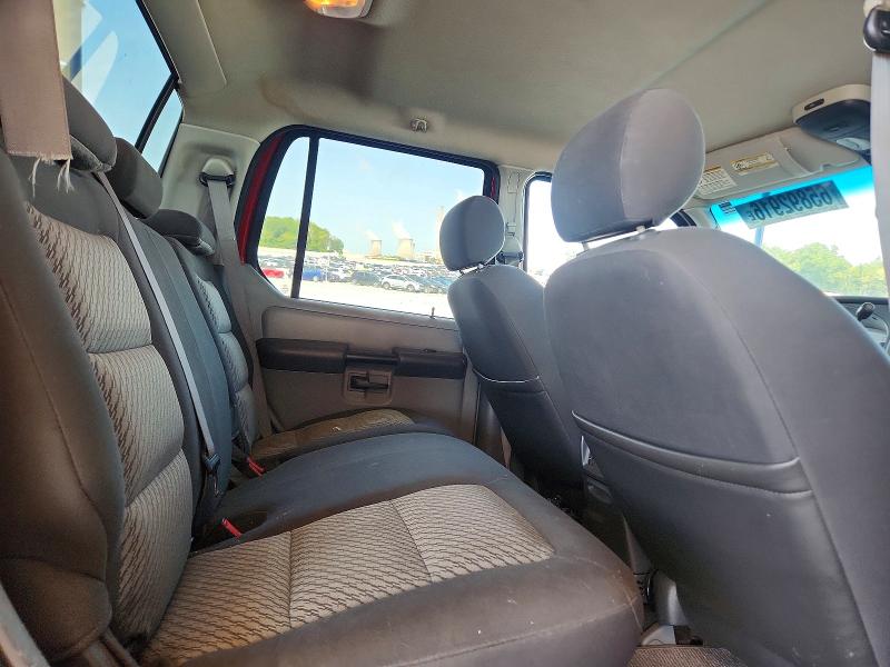 Photo 10 from auction – 2004 FORD EXPLORER with VIN 1FMZU67K64UA04859