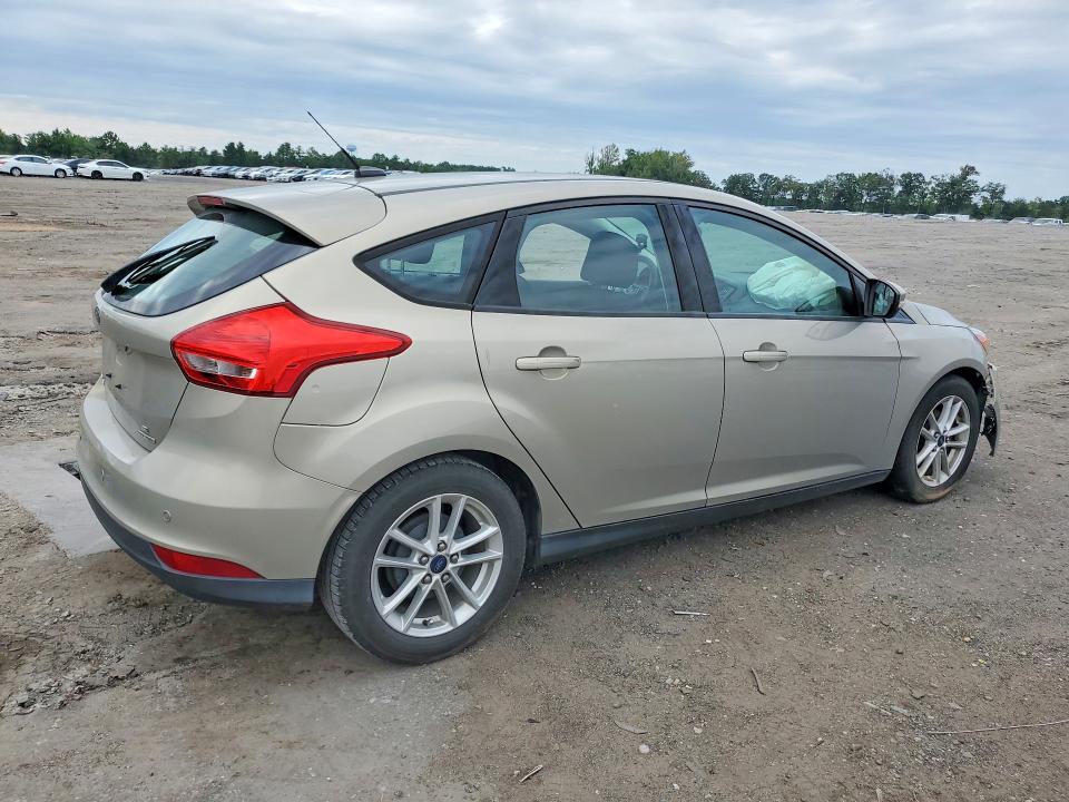 Photo 3 from auction – 2016 FORD FOCUS with VIN 1FADP3K20GL242606