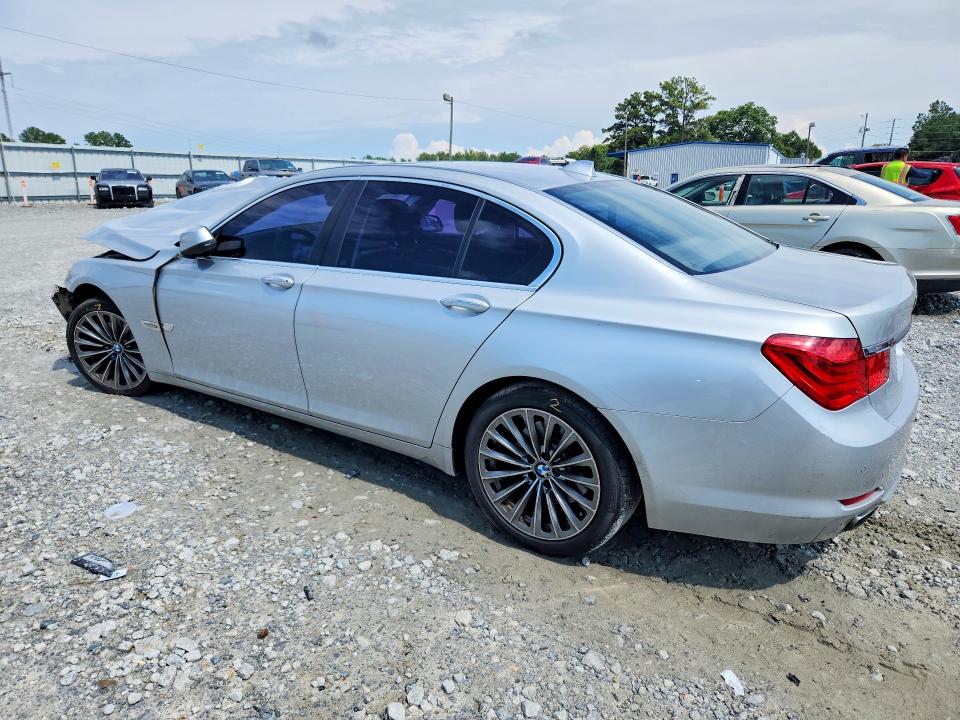 Photo 2 from auction – 2012 BMW 740 with VIN WBAKA4C58CDS99428