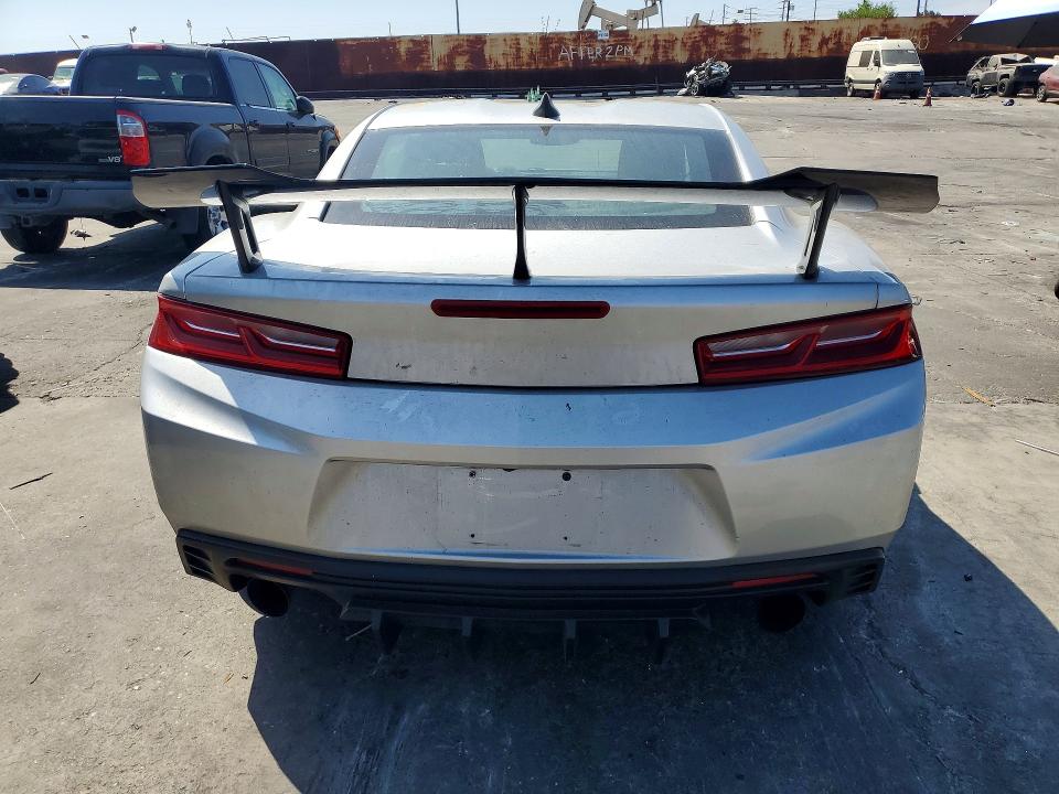 Photo 6 from auction – 2017 CHEVROLET CAMARO with VIN 1G1FB1RX5H0148420