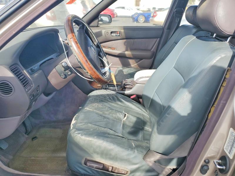 Photo 7 from auction – 1993 LEXUS LS 400 with VIN JT8UF11E3P0147549