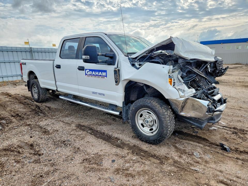 Photo 4 from auction – 2017 FORD F250 with VIN 1FT7W2B60HEE71073