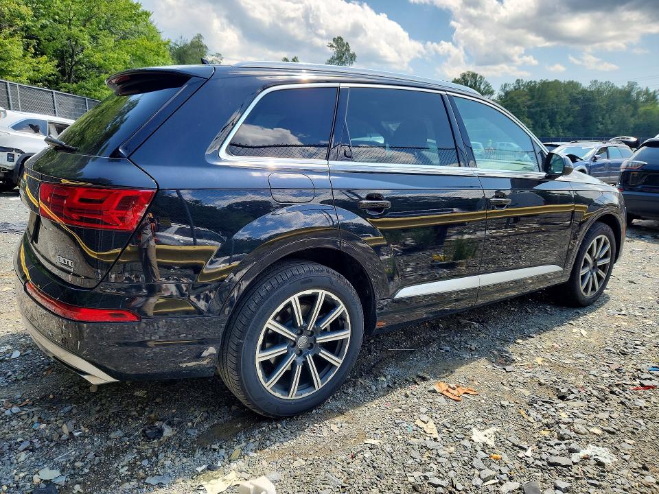 Photo 3 from auction – 2017 AUDI Q7 with VIN WA1LAAF77HD013766