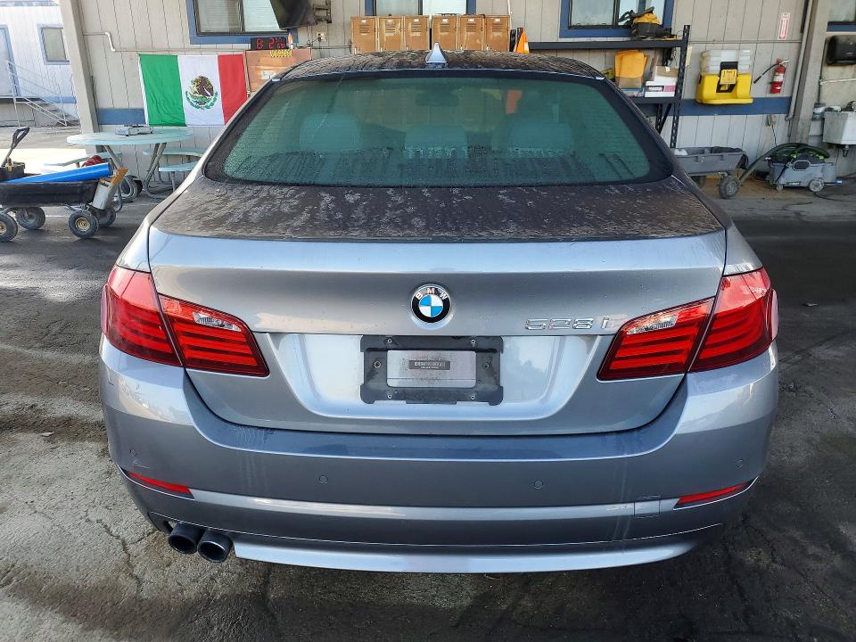 صورة رقم 6 من المزاد - 2012 BMW 528 مع VIN WBAXG5C51CDX02367