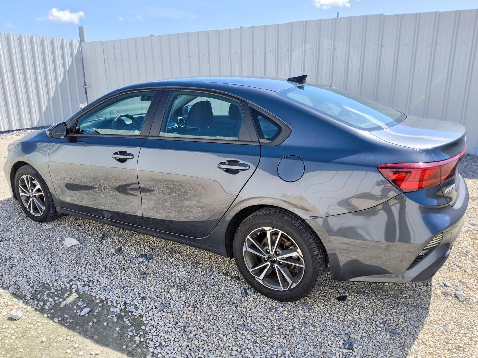 Photo 2 from auction – 2022 KIA FORTE with VIN 3KPF24AD9NE451309