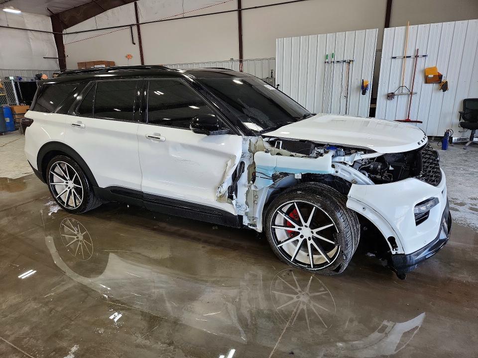 Photo 4 from auction – 2023 FORD EXPLORER with VIN 1FM5K8GC1PGB28226