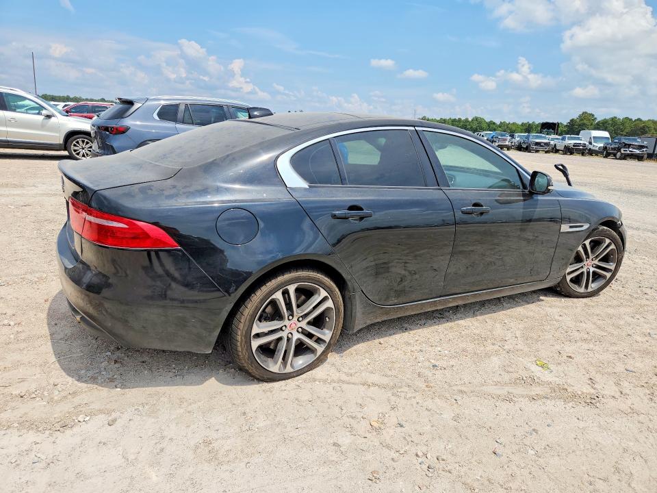 Photo 3 from auction – 2017 JAGUAR XE with VIN SAJAD4BVXHA971913