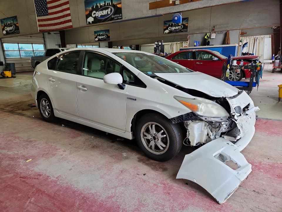 Photo 4 from auction – 2011 TOYOTA PRIUS with VIN JTDKN3DU6B5314072