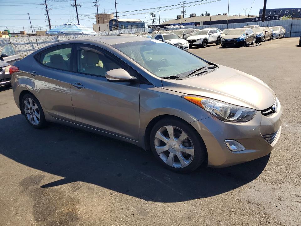 Photo 4 from auction – 2013 HYUNDAI ELANTRA with VIN 5NPDH4AE3DH227610