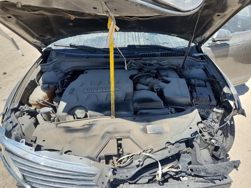 Photo 11 from auction – 2015 LINCOLN MKZ with VIN 3LN6L2GK8FR624976