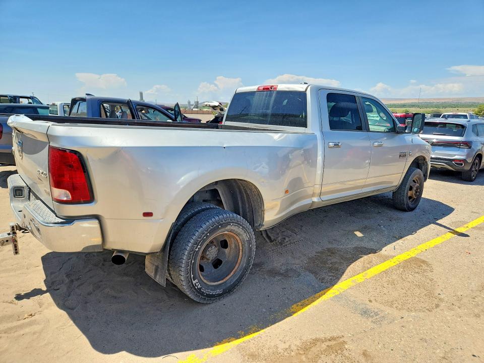 Foto 3 de la subasta – 2011 DODGE RAM 3500 con VIN 3D73Y4CL6BG622688