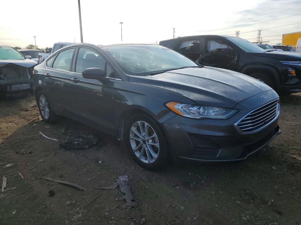 Photo 4 from auction – 2020 FORD FUSION with VIN 3FA6P0HD8LR110818