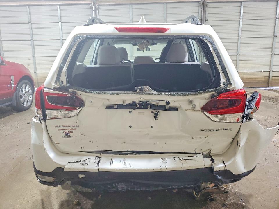 Foto 6 de la subasta – 2022 SUBARU FORESTER con VIN JF2SKACC6NH402999