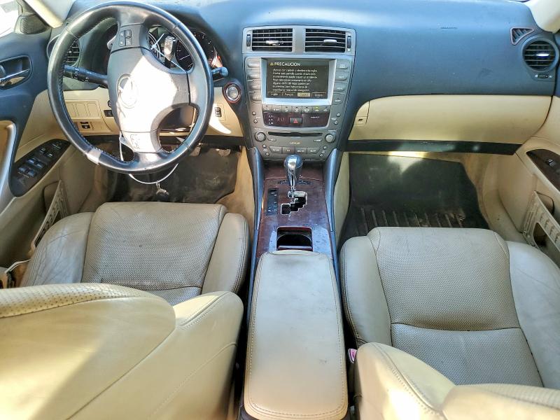 Photo 8 from auction – 2006 LEXUS IS with VIN JTHCK262362002252