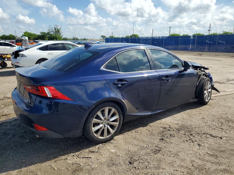 Photo 3 from auction – 2014 LEXUS IS with VIN JTHBF1D24E5028398